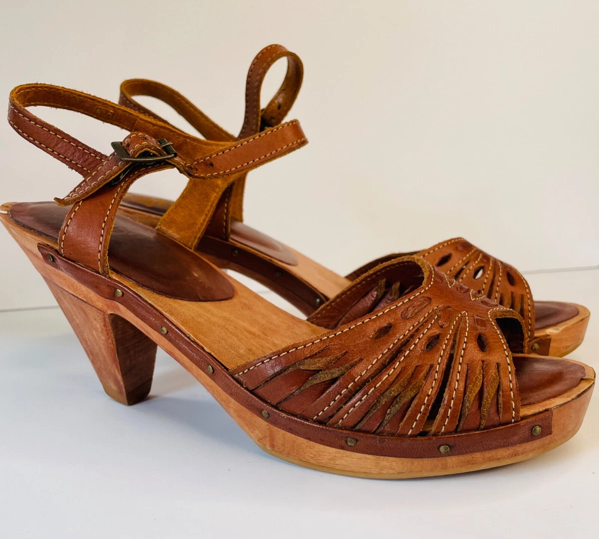 Wooden sandals shop from the 8's
