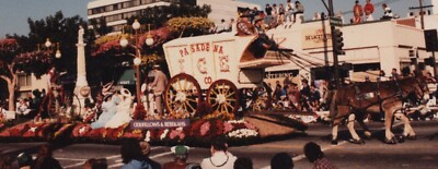 1980s Pasadena Parade Float Oddfellows Rebekahs Ice Wagon Horses Crowd