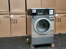 Speed Queen FRONT LOAD WASHER COIN OP 18LB 120V 60 Hz 1PH S/N 1002010587 REF 