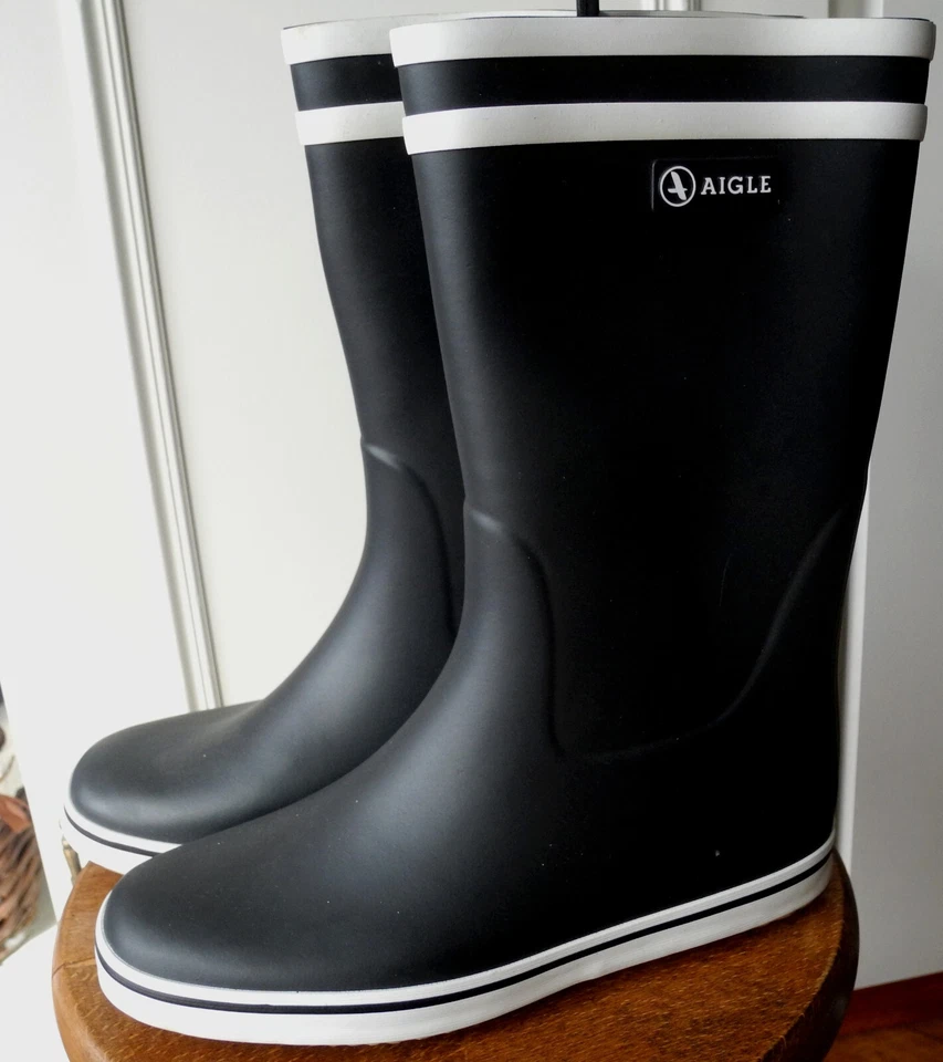 Bottes de pluie AIGLE 36 bleu marine blanc femme ou enfant (mixte ) - Photo 1/4