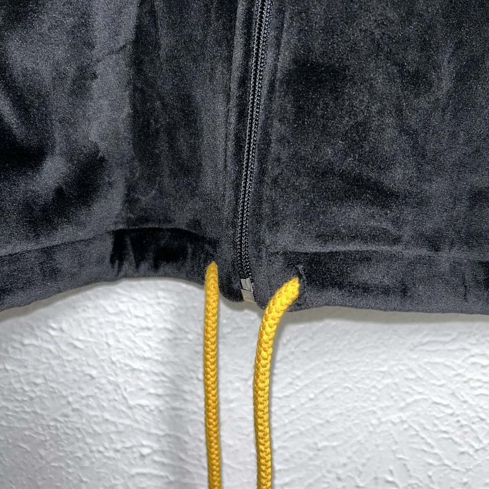 Reigning Fury | Chaqueta King Fury Terciopelo Negro Cremallera Completa Manga Larga Talla Mediana Foto 3 de 4