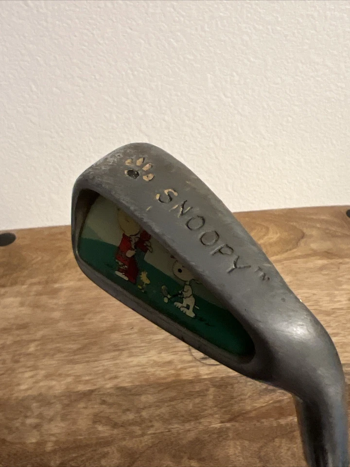 Club de golf vintage Peanuts Snoopy para diestros Jr Wedge de La Jolla 26" agarre estrella Foto 3 de 4