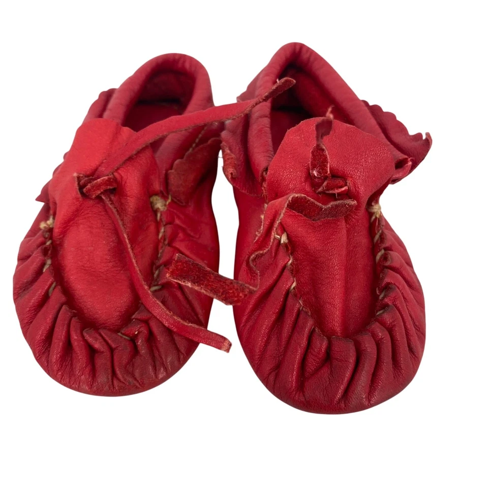 DeJas Moccasin Red Leather Baby Moccasins Slippers Size 4 - Image 3 of 4