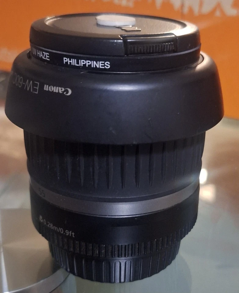 Objetivo zoom estándar Canon EF-S 18-55 mm Foto 2 de 4