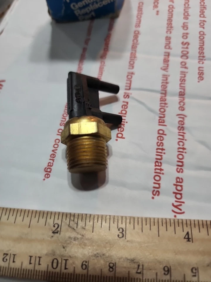 NOS AMC 1977-78 4CYL 1976-78 V6 1976 V8 PORTED VACUUM SWITCH 3228288 8983340005  - Image 2 of 4