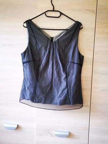 Laurel (Escada line) 100% wool top overmesh EU42 - product listing photo