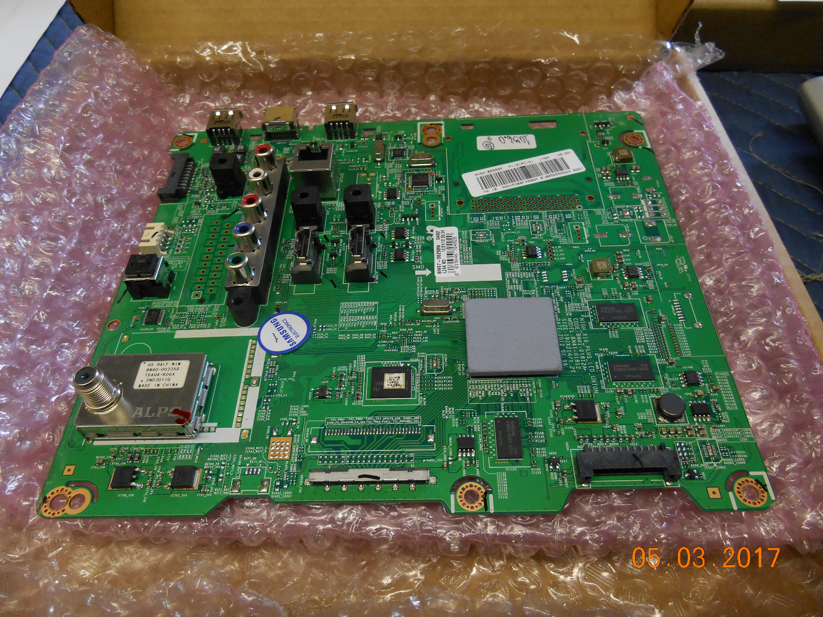 Picture 1 of 3