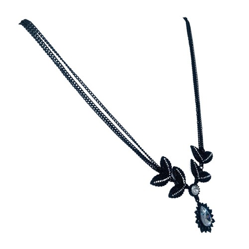 Betsey Johnson Black Crystal Flower Pendant Necklace 17.5" Iconic Jet Setter - Picture 6 of 10