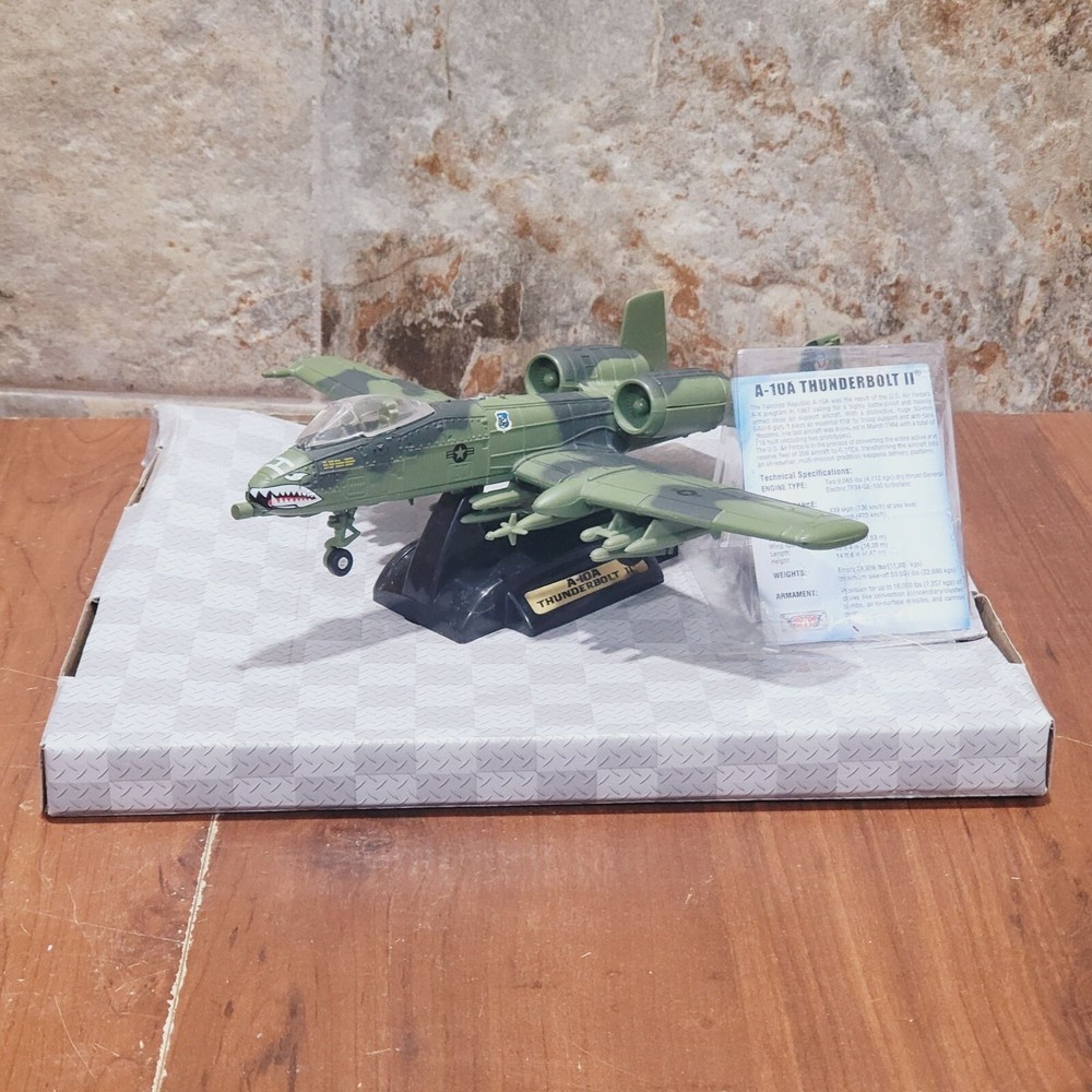 Motor Max A-10A Thunderbolt Model Aircraft