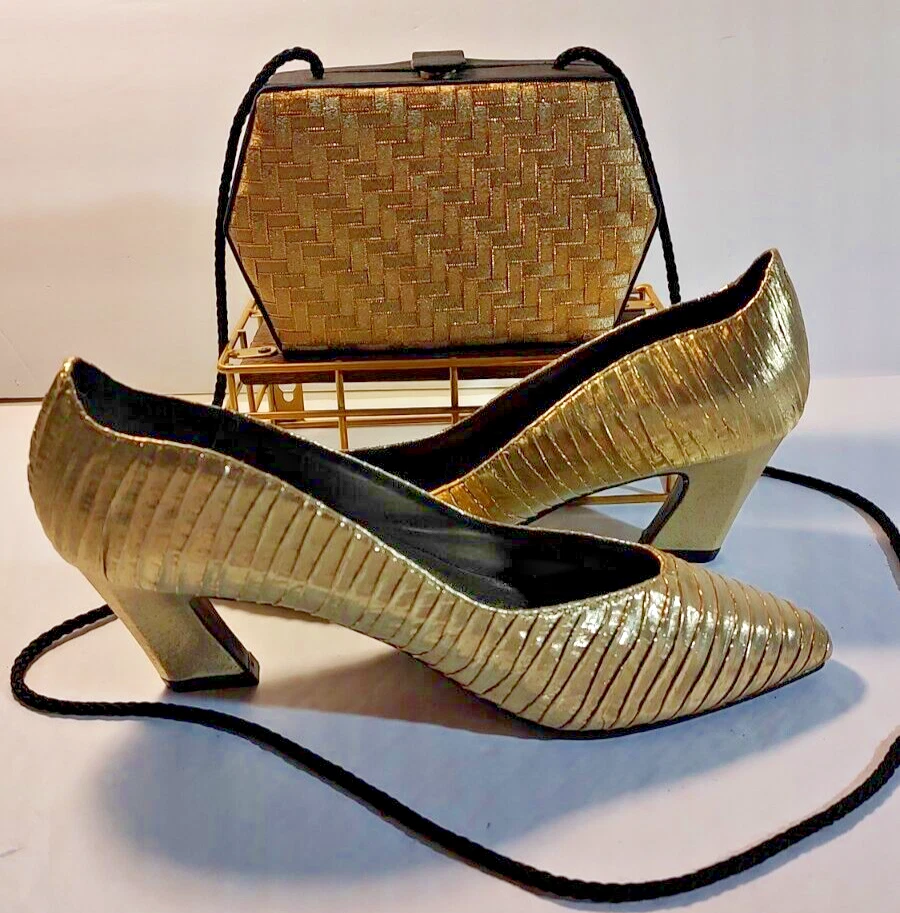 Zapatos de salón Fioni para mujer NUEVOS dorados defectuosos talla 9M tacón bajo tela suela superior de cuero Foto 2 de 4