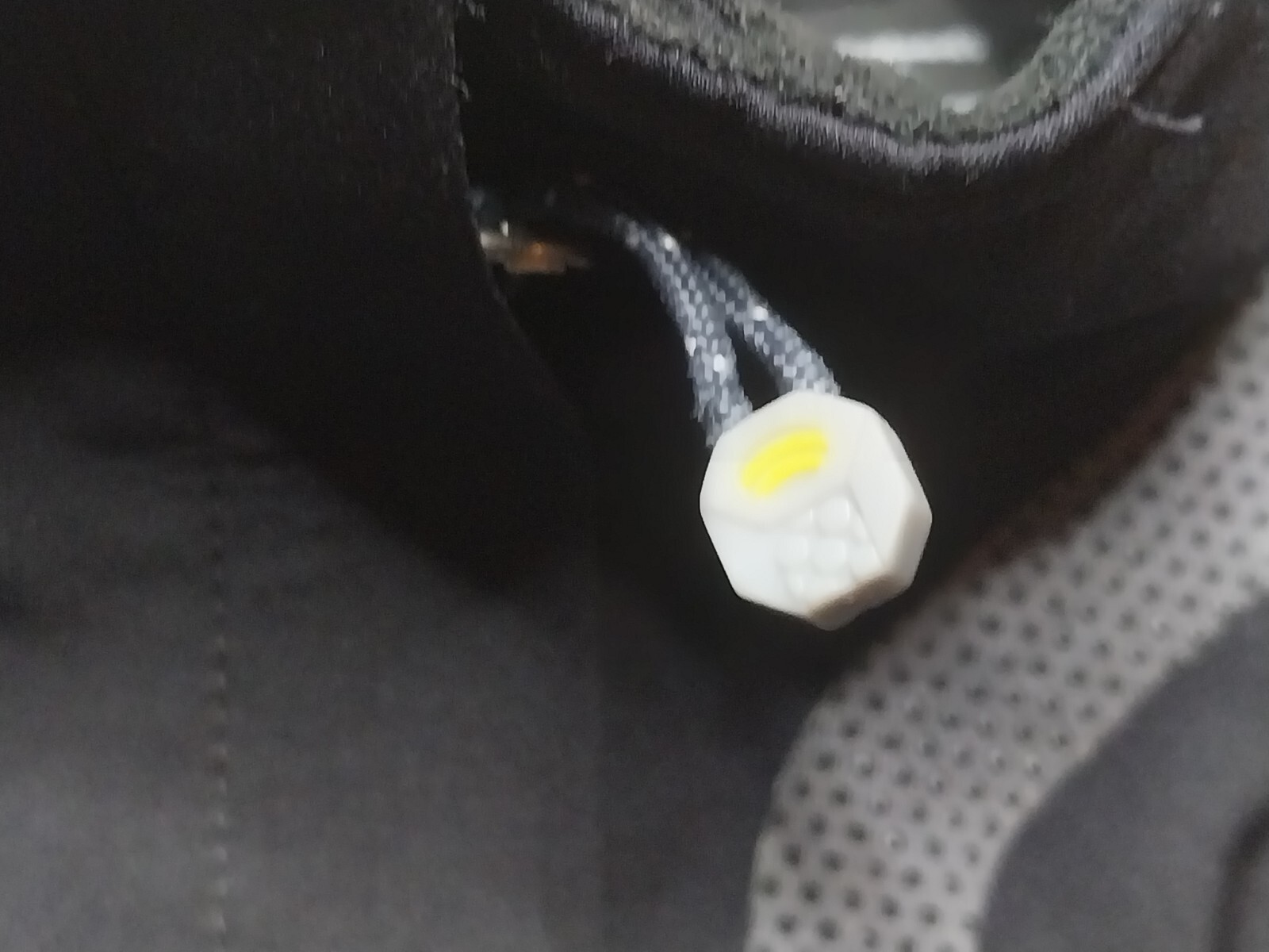 Mountain Hardware Conduit Softshell Jacket Women’… - image 8