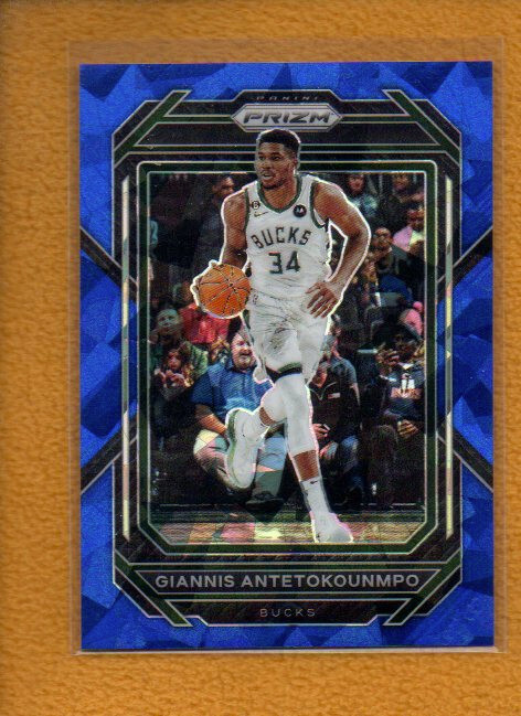 Giannis Antetokounmpo 2022-23 Panini Prizm Prizms Blue Ice #96 /125