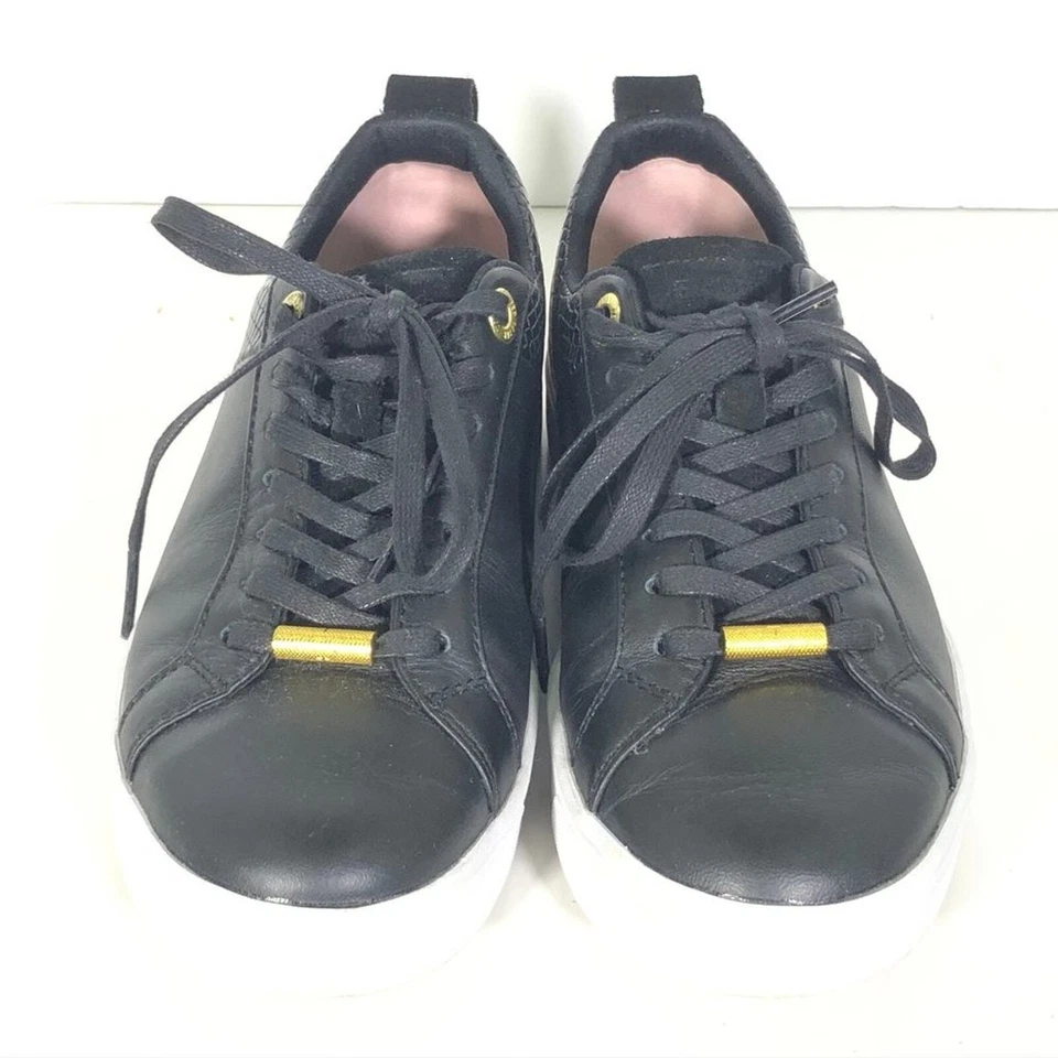 Tênis Ted Baker London Kulei V.2 Feminino Tamanho 5 com Detalhes Metálicos Dourados - Imagem 2 de 4