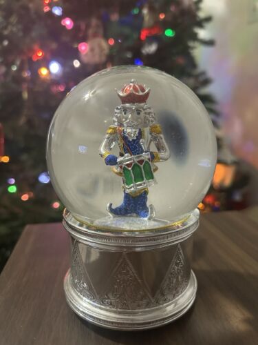 Christopher Radko Silver Drummer Nutcracker Snowglobe plays “Deck The Halls”