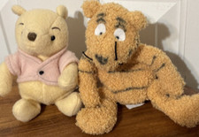 Vintage Disney Classic Pooh Plush - Pooh and Tigger 7"