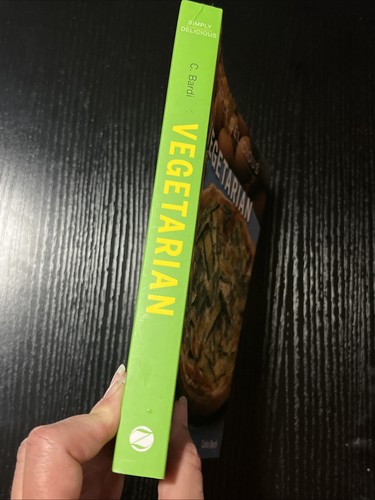 Simply Delicious Vegetarian - Taschenbuch von Bardi, Carla - SEHR GUT - Bild 2 von 8