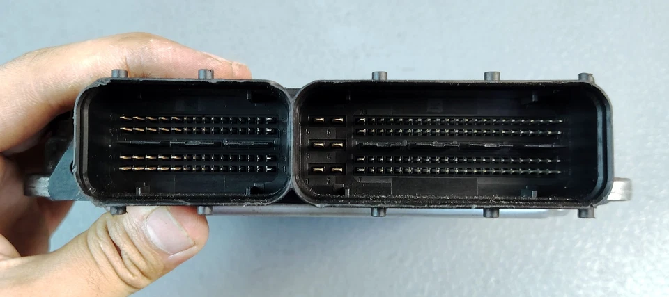 Modulo Di Controllo Motore ECU ECM VW PASSAT 3C B6 CC 1.8 TSi 118KW 0261S05732 - Immagine 4 di 4