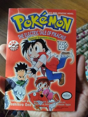 Vintage 1999 Pokémon The Electric Tale of Pikachu Red Version Book Graphic Novel