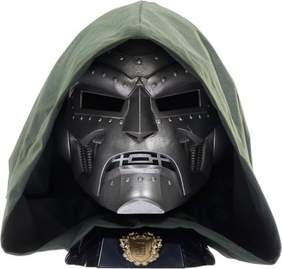 Marvel Legends Series - Fantastic Four Dr. Doom Premium Rollenspielhelm