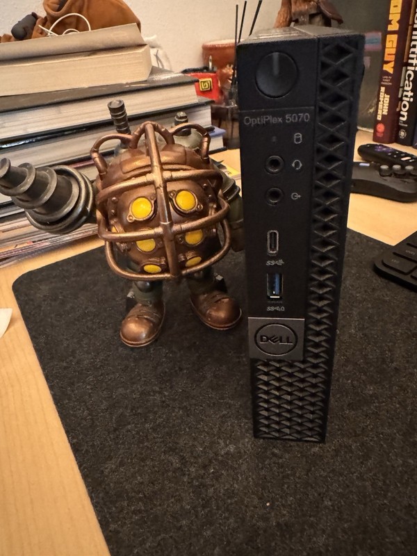 Dell OptiPlex 5070 Micro Intel Core i5 9th Gen. 16GB RAM 256GBSSD Windows 10 Pro