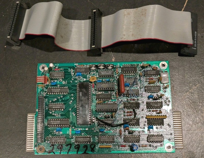 Tandy TRS-80 Model III - Original Floppy Disk Controller (FDC) and Cable