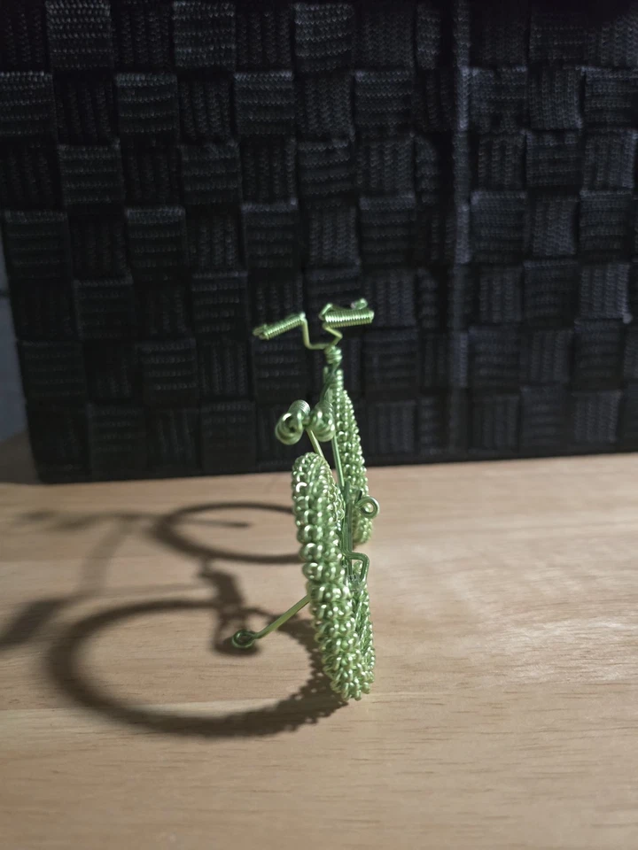 bicicleta de alambre hecha a mano Foto 3 de 4