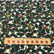 HOLLY VINE BERRIES FABRIC PRETTY POINSETTIAS CHRISTMAS FOREST 2 yards
