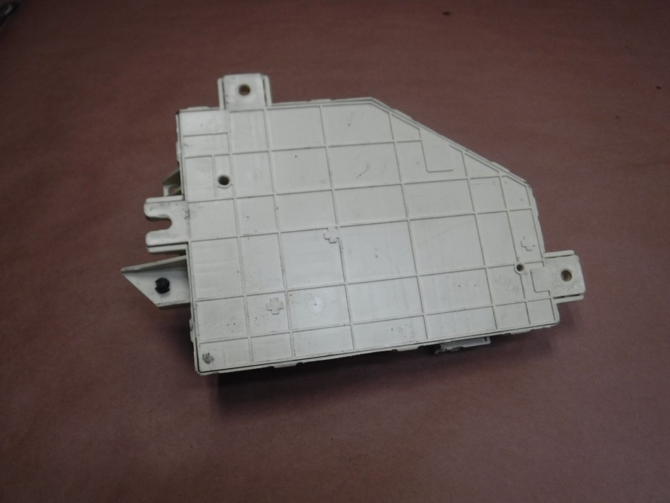 Jeep Cherokee XJ 9701 Kick Panel Fuse Relay Body Module 56007573AE eBay