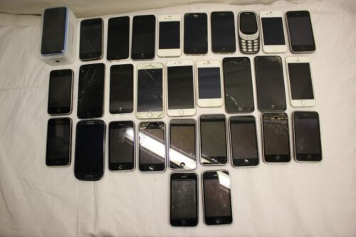 JOB LOT 30 X MIXED MOBILE SMART PHONES APPLE A1303 SAMSUNG NOKIA FAULTY DAMAGED - Picture 1 of 14