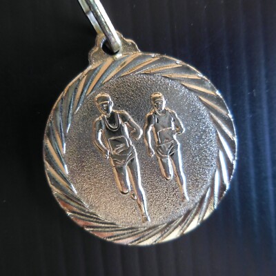 Médaille Pendentif Art Déco "Maison Des Sports" - Occasion - Patine Usée - Thème Sport Vintage