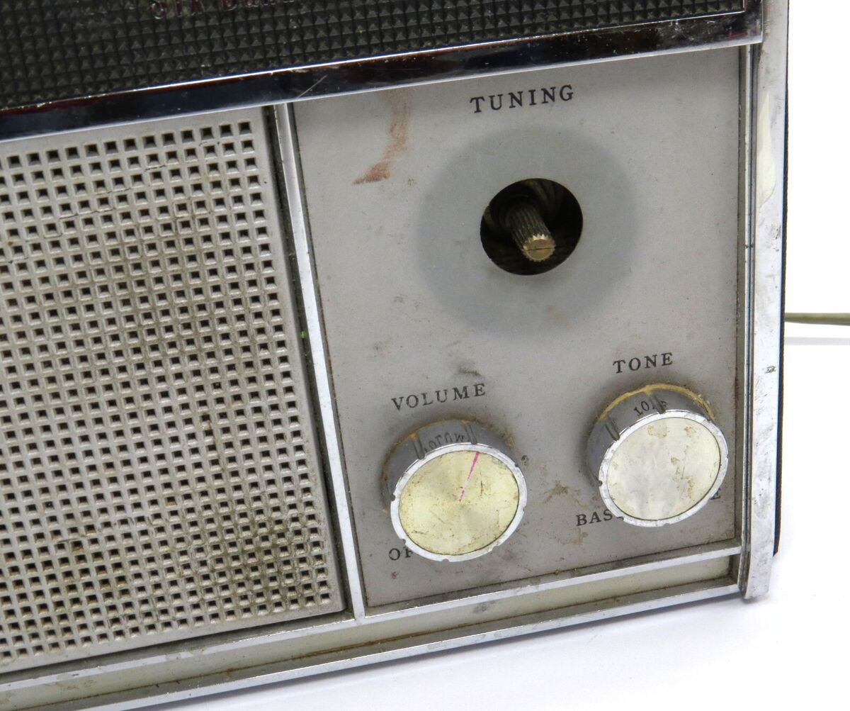 Masterwork Six Band All Transistor Deluxe Radio M-2920 Masterwork Six Band All Transistor Deluxe Radio M-2920