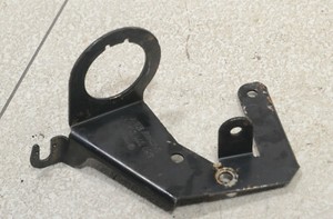 VW Polo 6N1 (94-99) 1,6 AEE 55KW 75PS Halter Halterung am Motor #44306-B280