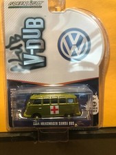 1/64 GREENLIGHT CLUB V-DUB 1964 VOLKSWAGEN SAMBA BUS AMBULANCE ARMY GREEN