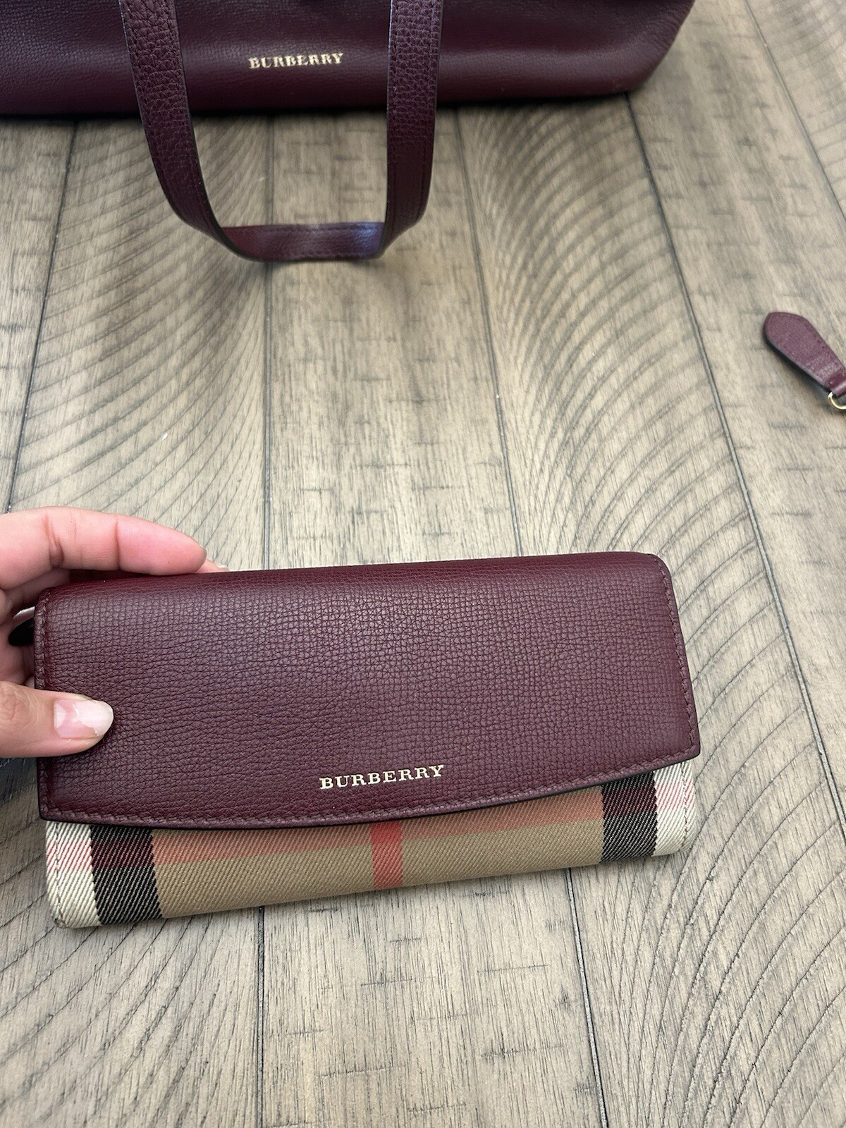 burberry handbag authentic - image 7
