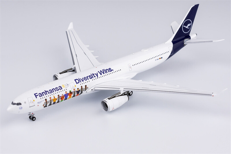 Gemini 1/400 A330-300 ルフトハンザLufthans Airbus A330 300 Commercial Aircraft Lufthansa Fanhansa