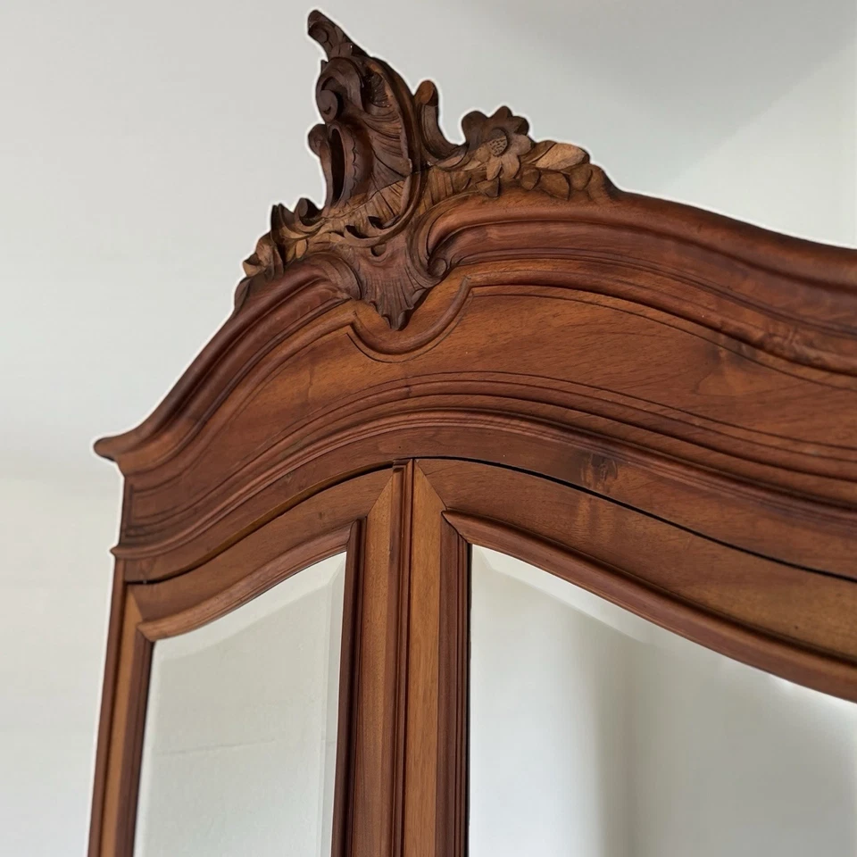 Armario antiguo rococó francés Luis XV doble puerta Foto 3 de 4