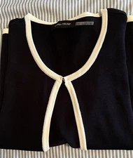Ladies Women's Navy Blue Cardigan cream trim Ivanka Trump Size Large New W/ Tags