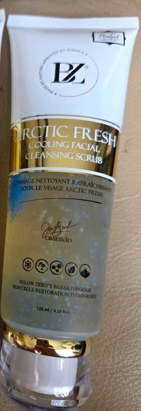 Below Zero Arctic Fresh Cooling Facial Cleansing Face Scrub MSRP $150