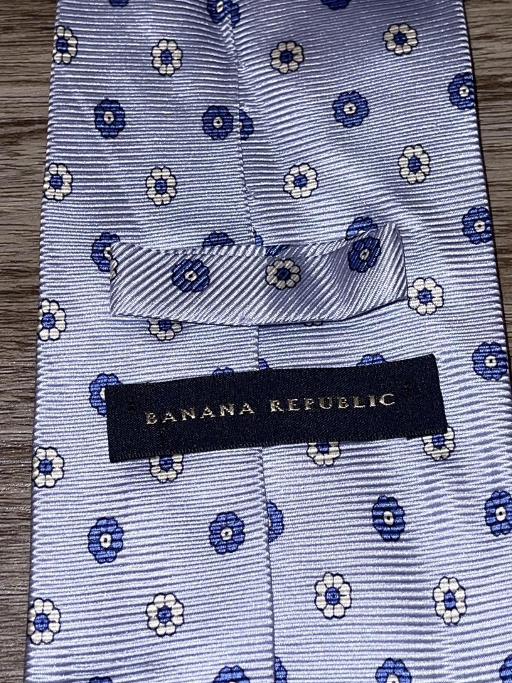 Corbata Banana Republic Para Hombre Talla Única Azul Claro Seda Micro Floral Hecha en EE. UU. Foto 4 de 4