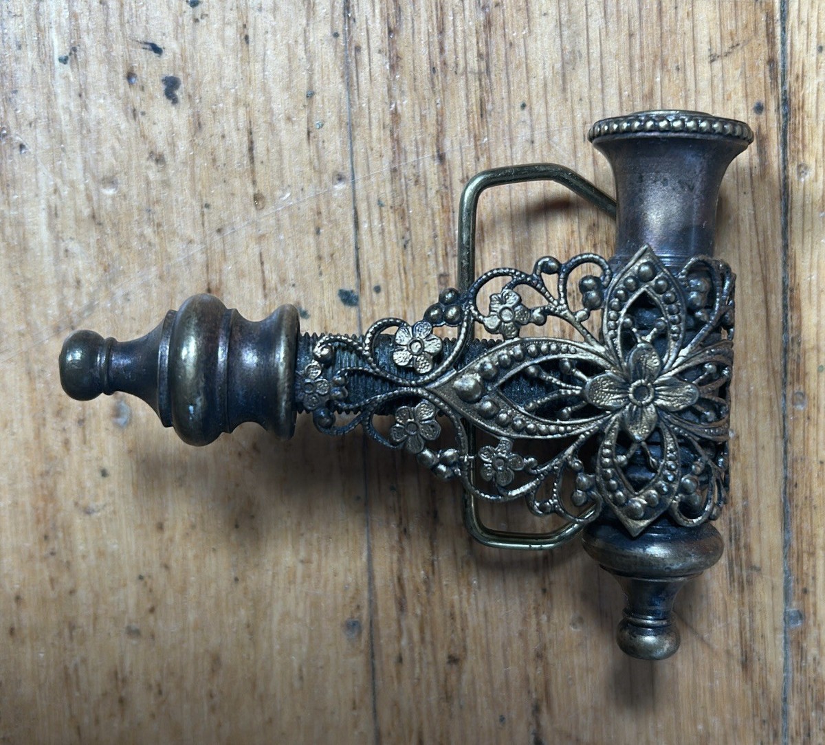Rare Vintage 70s Brass Smoking Pipe Belt Buckle Floral  display picture 2