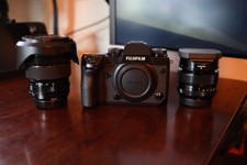 Fuji XH1 Camera with Lens