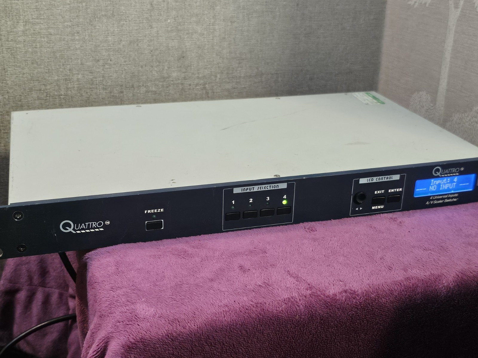 Analog Way Quattro D Digital & Analog Computer & Video Up/Down Scaler Switcher
