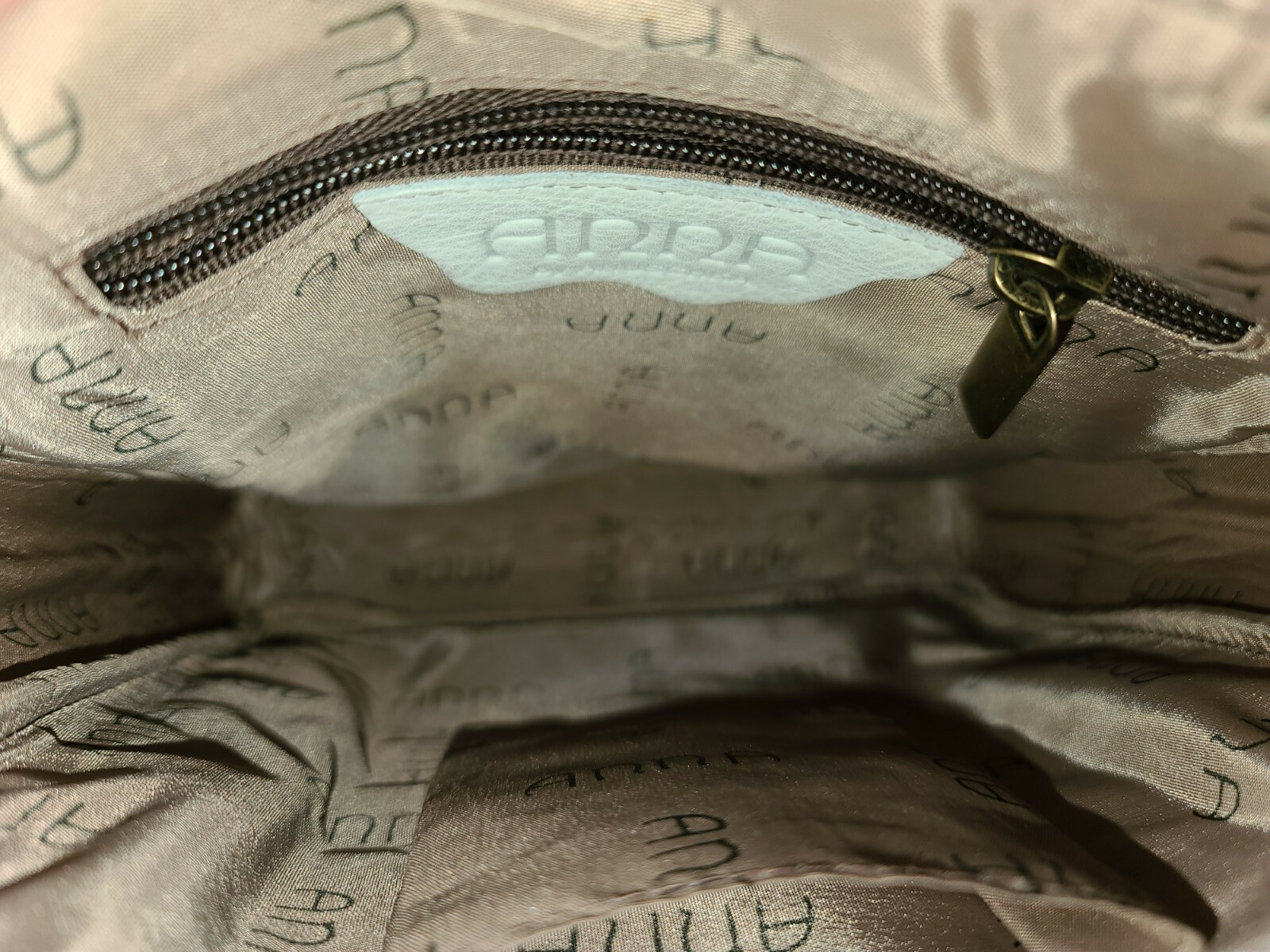 Anna by Anuschka Crossbody Messenger Leather Bag 8358… Gem