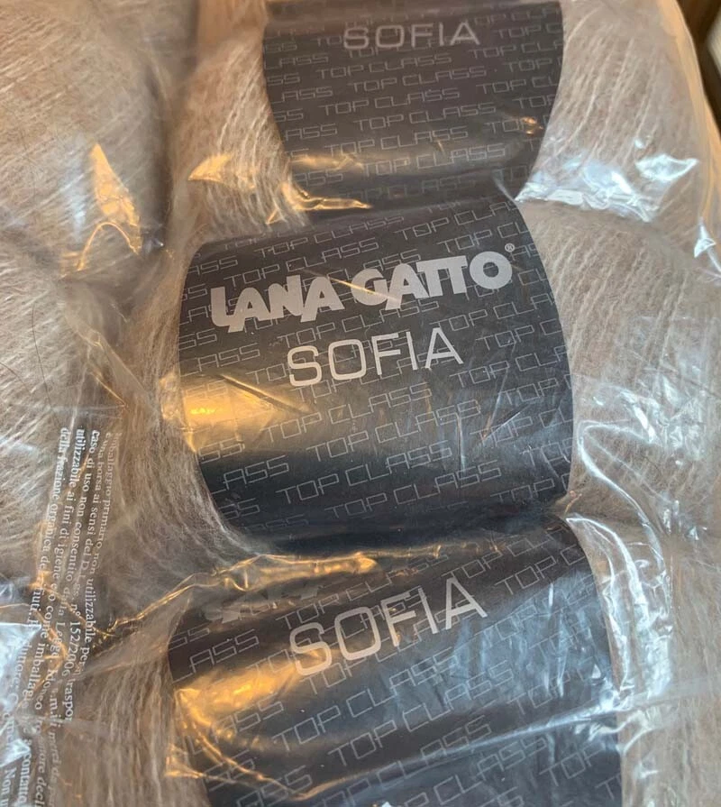 LANA GATTO - SOFIA - Unique Blend - Alpaca, Linen, Merino. 246 yards Brand New!  - Image 2 of 4