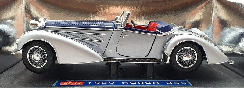 Sun Star 1/18 Scale Diecast 2403 - 1939 Horch 855 Roadster - Silver/Blue - Image 3 of 4