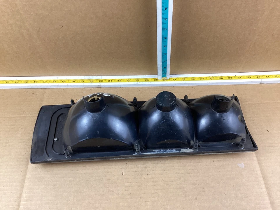 Conjunto de luz trasera izquierda del lado del conductor Dodge Aspen 1979-1980 4076105 Foto 3 de 4