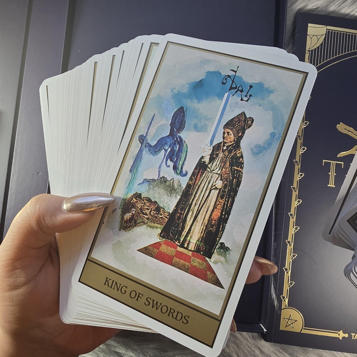 Dali Tarot Taschen 78 cards Tarot Card Deck with Companion