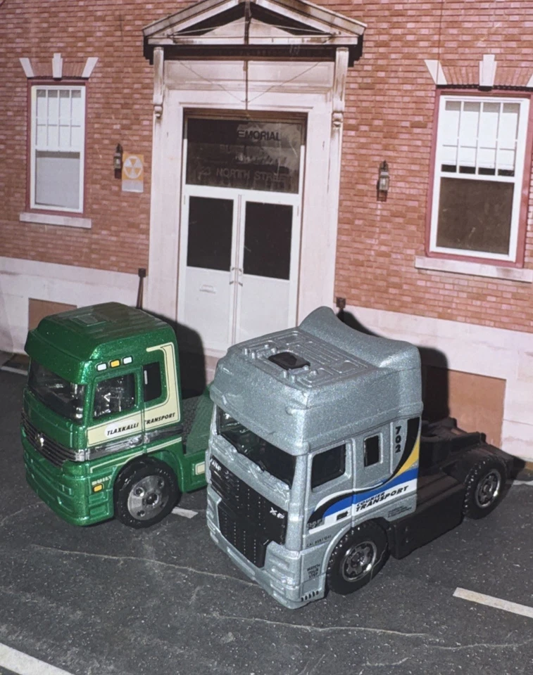 Lot Of 2 DAF HF 95 Space Cab City Action New Loose Fresh From Package Diecast - Image 2 of 4