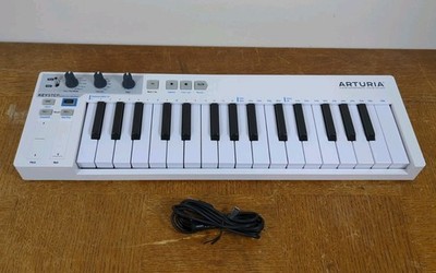 Arturia KeyStep 32-Key MIDI Keyboard Controller Sequencer White w