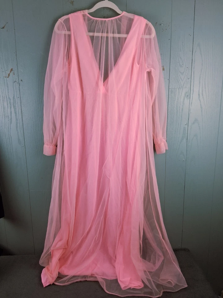 复古 60 年代/70 年代粉色雪纺 Peignoir 礼服和长袍小号 32 闪耀 Negligee 套装 — 第 2/4 张图片